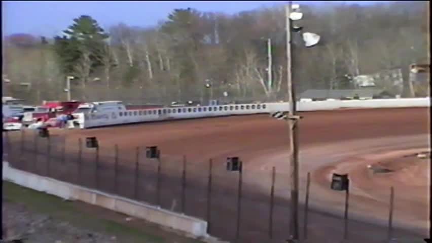Thumbnail image for RLspeedway_4-28-01