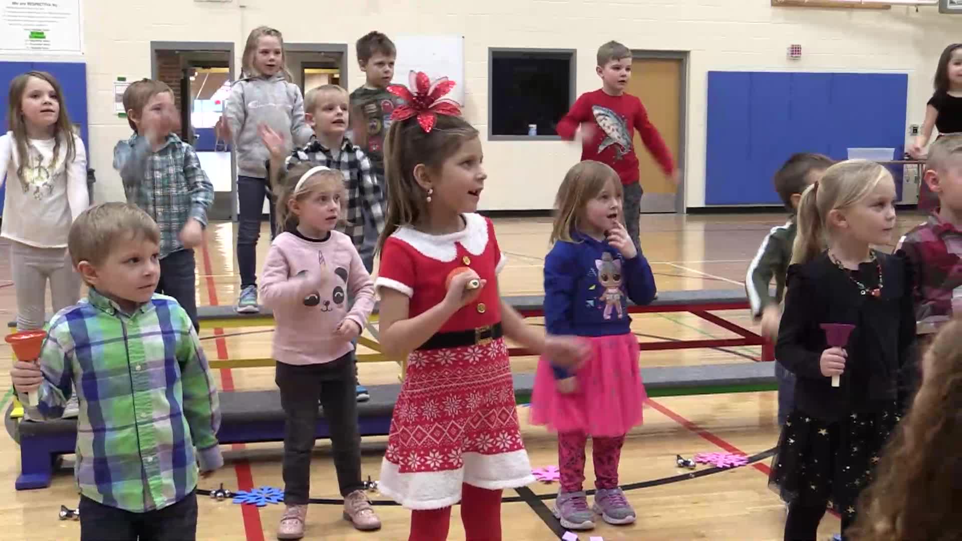 Thumbnail image for Hilltop Kindergarten Winter Concert - December 2021
